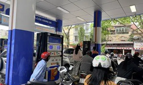 Phát hiện dấu hiệu bất thường, ngành thuế tăng kiểm tra việc kinh doanh xăng dầu