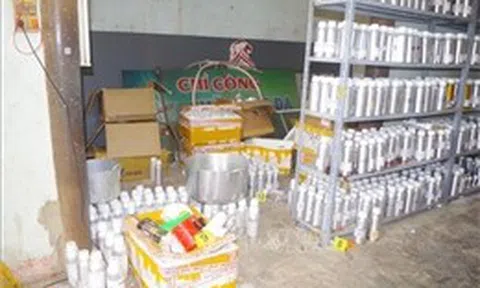 Tìm bị hại trong vụ án sản xuất, buôn bán hàng chục nghìn chai nước hoa giả