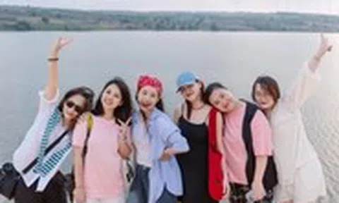 Đến Mũi Né đi xe địa hình trên cát, lướt ván buồm, ván diều lượn