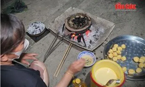 Người xứ Quảng ở Đắk Lắk gìn giữ phong tục đổ bánh thuẫn mỗi độ Xuân về