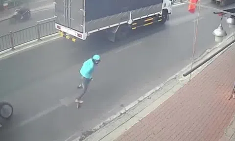 Mặc đồng phục xe ôm công nghệ vào tiệm vờ mua vàng rồi cướp giật, nam thanh niên sa lưới sau vài giờ