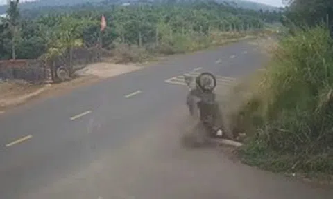 NÓNG: Khởi tố cựu Thiếu tá CSGT trong vụ tai nạn khiến nam sinh lớp 12 tử vong ở Đắk Lắk