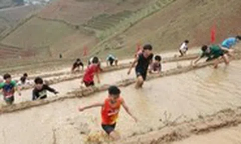 Giải chạy độc lạ nhất Việt Nam: Đua nhau leo ruộng bậc thang Mù Cang Chải
