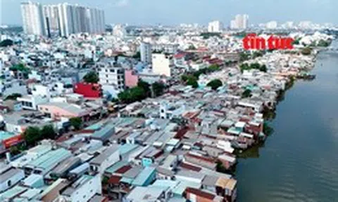 Di dời nhà ở ven kênh, rạch ở TP Hồ Chí Minh - Bài 1: Vẫn còn nhiều ngôi nhà tự phát trên ‘mặt nước’