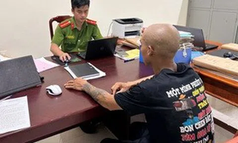 Livestream cảnh chửi bới, dọa đánh mẹ ruột, người đàn ông bị công an triệu tập