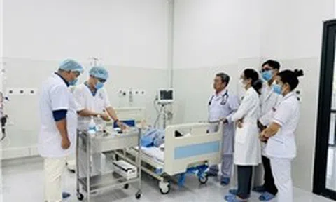 Đưa kỹ thuật chạy thận ra Côn Đảo giúp người bệnh an tâm điều trị tại chỗ