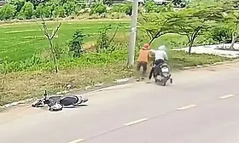 Bắt đối tượng cướp dây chuyền vàng rồi lên xe khách bỏ trốn