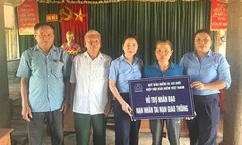 Hỗ trợ 90 triệu đồng cho gia đình 2 nạn nhân tai nạn giao thông ở Nghệ An