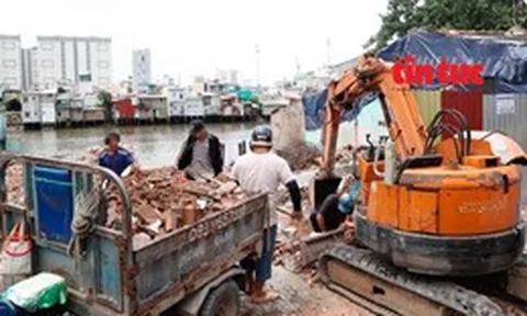 TP Hồ Chí Minh tăng tốc di dời nhà ở ven kênh để chỉnh trang đô thị