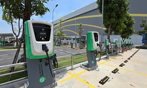 Lắp bổ sung trạm sạc điện trên cao tốc Bắc-Nam