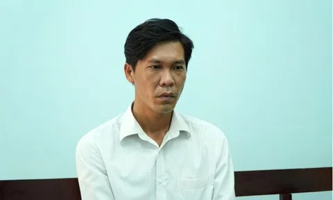 Bắt cựu cán bộ địa chính vì chứng thực sai 5 hồ sơ chuyển nhượng đất