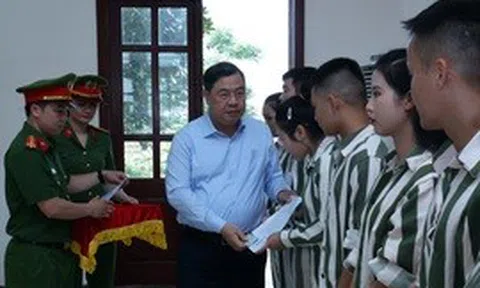 Phó Thủ tướng Thường trực Phạm Gia Túc dự lễ công bố Quyết định đặc xá năm 2026