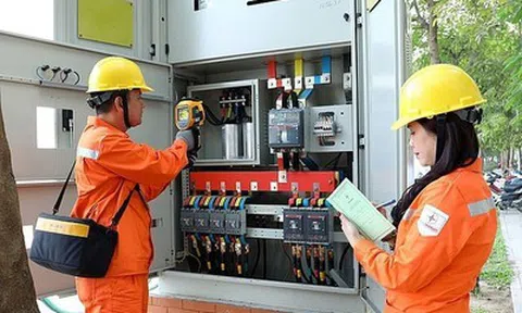 Cảnh báo của điện lực Hà Nội về hóa đơn tiền điện tháng 6 tăng mạnh