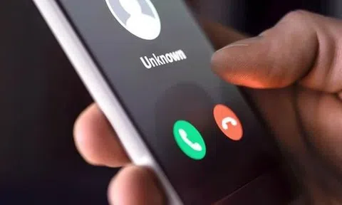 Cụ bà 81 tuổi mất hơn 16 tỷ đồng vì tin lời "người yêu" qua mạng