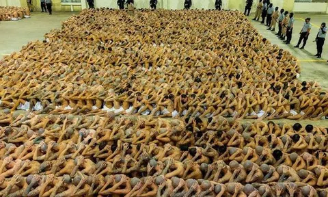 Ám ảnh cuộc sống bên trong "siêu nhà tù" khét tiếng nhất thế giới