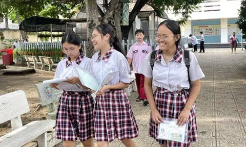 Ngày đầu thi lớp 10 Tp.HCM: Mỗi buổi ghi nhận hơn 600 thí sinh vắng mặt