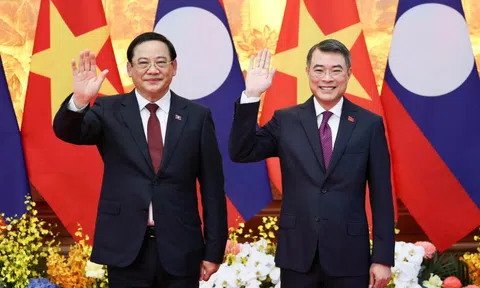 Tiếp tục cụ thể hóa nội hàm "gắn kết chiến lược" Việt - Lào trên các phương diện