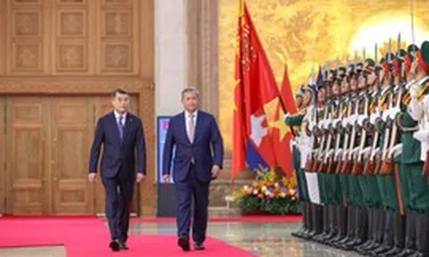 Thủ tướng Lê Minh Hưng chủ trì lễ đón chính thức Thủ tướng Campuchia