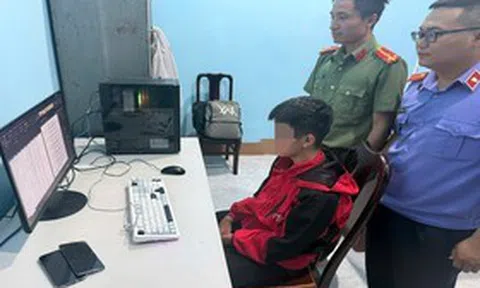 Bán 20 triệu thông tin dữ liệu cá nhân, nam sinh lớp 10 bị khởi tố