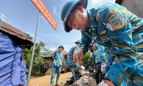 Những "người thợ xây" đặc biệt dựng mái ấm cho gia đình chính sách