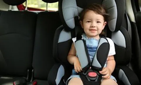 Những lưu ý khi trang bị ghế an toàn cho trẻ em