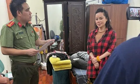 Bắt tạm giam TikToker đăng video bịa đặt về 2 bệnh viện