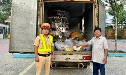 CSGT chặn xe tải chở gần 550 sản phẩm nghi hàng giả