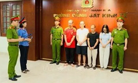 Triệt phá đường dây buôn lậu, thu giữ hơn 500 xe điện ba bánh không rõ nguồn gốc