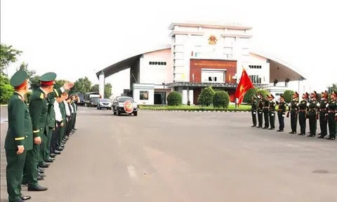 Trang trọng lễ đón 62 hài cốt liệt sĩ trở về đất mẹ sau 105 ngày tìm kiếm tại Campuchia