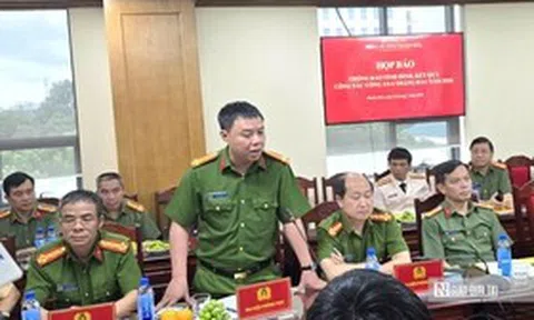 Vụ buôn lậu 28.000 viên từ nước ngoài về Việt Nam: Dùng tờ USD làm "tín vật" giao dịch
