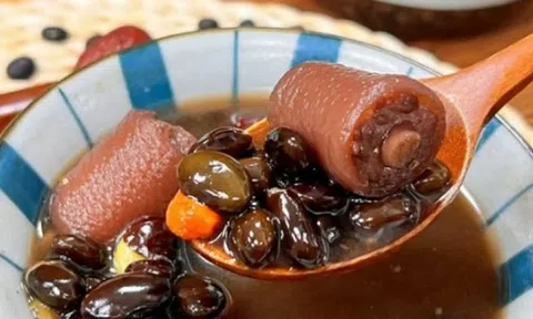 Loại canh quen thuộc được ví như "món bổ thận" trong dân gian, cách nấu rất đơn giản