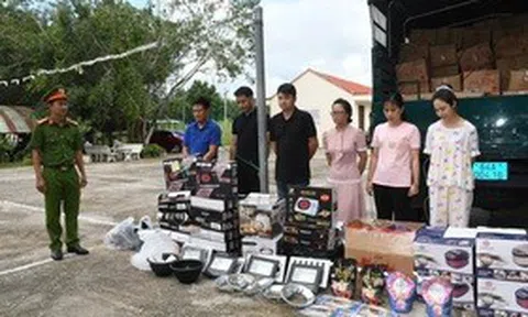 Khởi tố, tạm giam 6 đối tượng “thổi giá” đồ gia dụng, lừa bán hàng nghìn sản phẩm