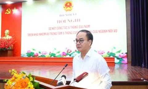 Hơn 2 triệu cán bộ, công chức, viên chức và lực lượng vũ trang được tăng 8% lương cơ sở từ 1/7