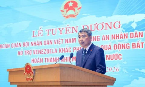 Thủ tướng: "Giữa đổ nát, Việt Nam mang đến hy vọng"