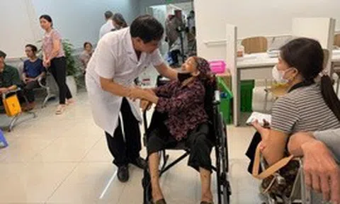 Từ trái tim người thầy thuốc: Hành trình tri ân của Bệnh viện Bạch Mai ở Cố đô Ninh Bình
