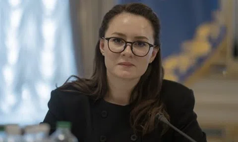 Thủ tướng Ukraine bất ngờ từ chức, ông Zelensky không tiết lộ lý do