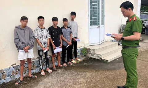 Khởi tố, bắt tạm giam nhóm đối tượng mang dao giải quyết mâu thuẫn tình cảm