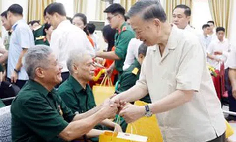 Tổng Bí thư, Chủ tịch nước: Tiếp tục rà soát, giải quyết đầy đủ chính sách đối với người có công và thân nhân