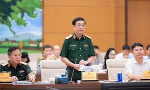 Thể chế hóa kịp thời chủ trương của Đảng về bảo vệ Tổ quốc từ sớm, từ xa