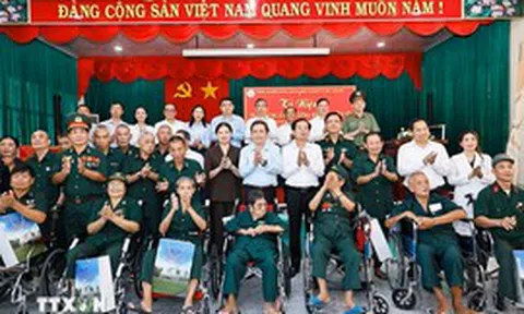 Chủ tịch Quốc hội Trần Thanh Mẫn tri ân người có công tại TPHCM