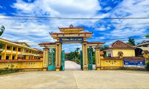 Khởi tố 2 giáo viên trường Trung học phổ thông Lê Trực