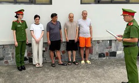 Hơn 3.400 viên kim cương nhập lậu được đưa vào hệ thống bán lẻ SJC