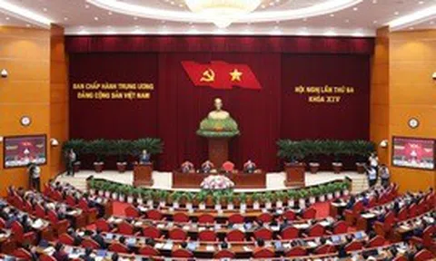 Thông cáo báo chí ngày làm việc thứ hai Hội nghị Trung ương 3