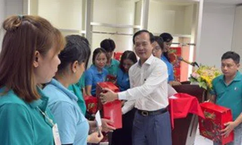 Vĩnh Long đồng hành cùng doanh nghiệp, chăm lo người lao động