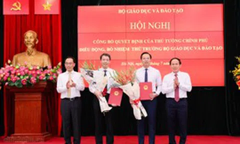 Công bố Quyết định điều động, bổ nhiệm Thứ trưởng Bộ Giáo dục và Đào tạo