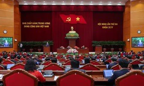 Thông cáo báo chí ngày làm việc thứ ba của Hội nghị Trung ương 3