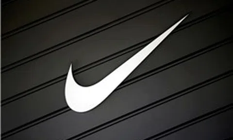 Phát hiện nhà máy sản xuất số lượng lớn giày giả mạo nhãn hiệu Nike xuất khẩu