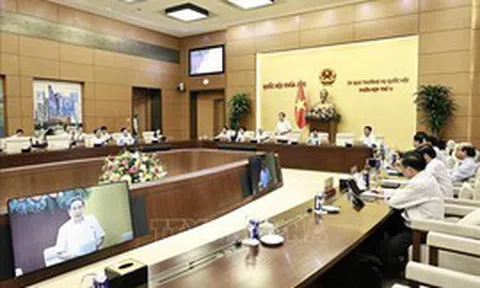 Bế mạc Phiên họp thứ 4 của Ủy ban Thường vụ Quốc hội