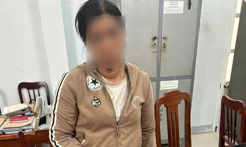 Bắt người phụ nữ trộm túi xách trong bãi giữ xe bệnh viện