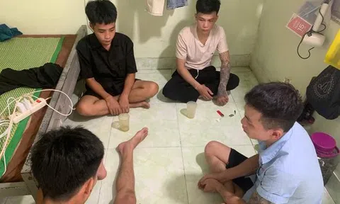 Bắt giữ 4 đối tượng làm chuyện phạm pháp trong phòng trọ ở Hưng Yên
